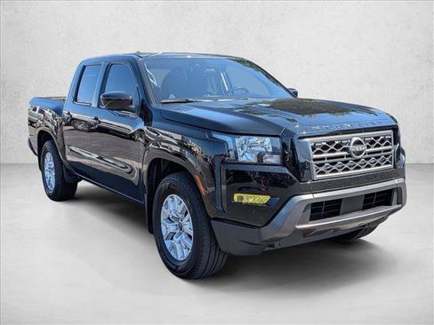 Used 2023 Nissan Frontier SV w/ SV Convenience Package RWD image 4