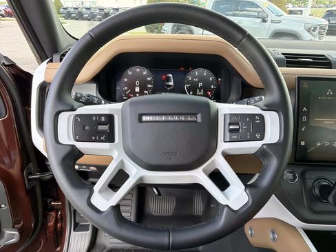 New 2026 Land Rover Defender 130 X-Dynamic SE AWD/4WD image 29