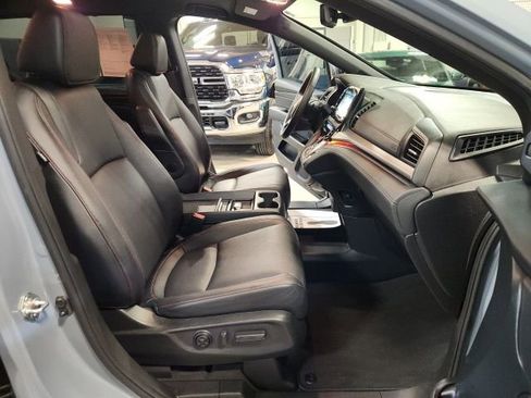 Certified 2024 Honda Odyssey Sport image 32