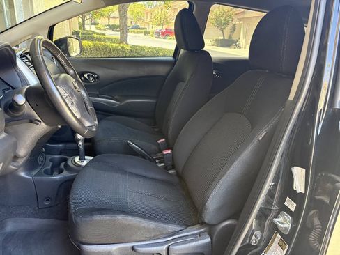 Used 2018 Nissan Versa Note SV FWD image 27
