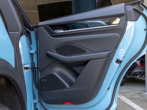New 2025 Porsche Macan Electric RWD image 47