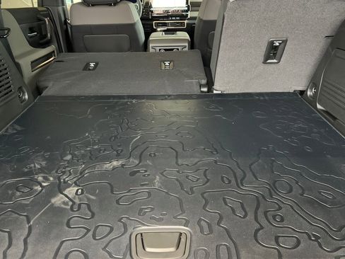 New 2025 GMC Hummer EV 2X image 12