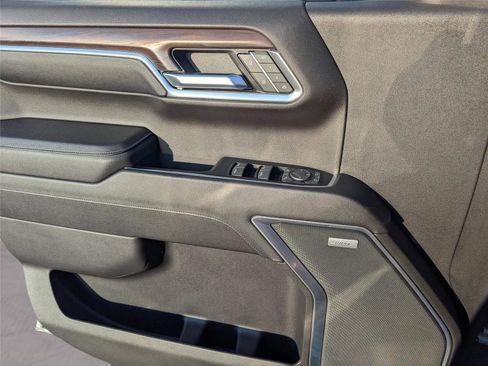 Used 2023 GMC Sierra 1500 SLT w/ SLT Premium Package image 24