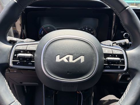 Used 2023 Kia Sorento EX w/ Panoramic Sunroof Package FWD image 19