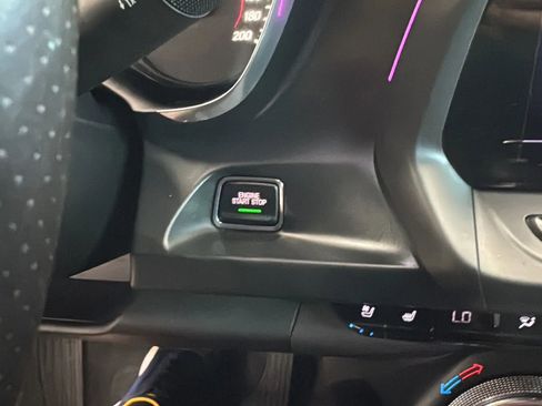 Used 2020 Chevrolet Camaro SS image 21
