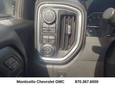 Used 2022 GMC Sierra 1500 AT4 w/ AT4 Preferred Package AWD/4WD image 18