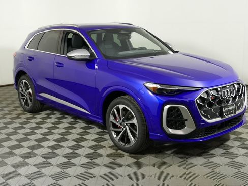 New 2025 Audi SQ5 Premium image 1