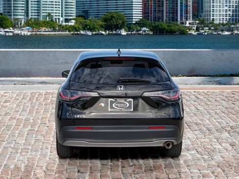 Certified 2023 Honda HR-V Sport image 6