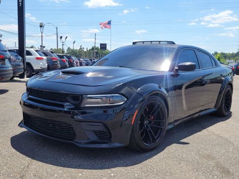 Used 2019 Dodge Charger Scat Pack w/ Plus Group RWD image 25