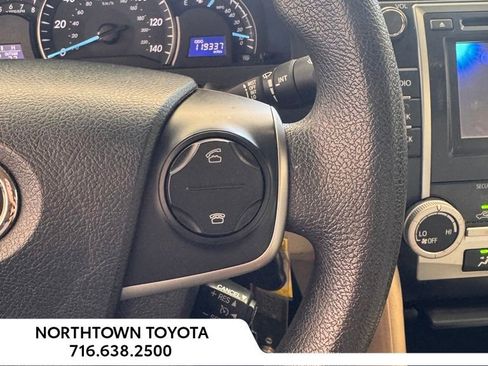 Used 2013 Toyota Camry LE FWD image 19