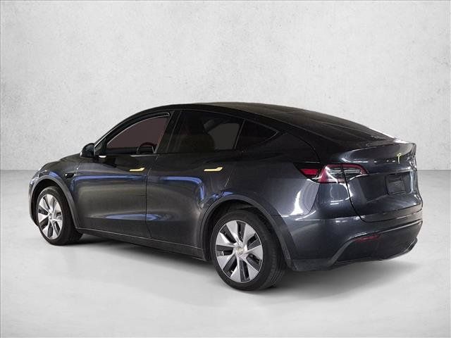 Used 2024 Tesla Model Y Long Range RWD image 7