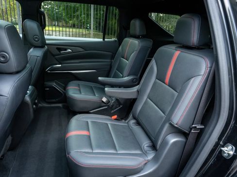 Used 2024 Chevrolet Traverse RS w/ LPO, Floor Liner Package FWD image 14