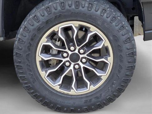 Used 2018 Chevrolet Colorado ZR2 AWD/4WD image 21