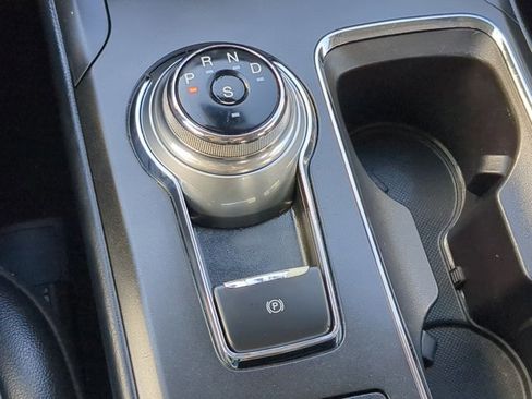 Used 2019 Ford Fusion Titanium image 17