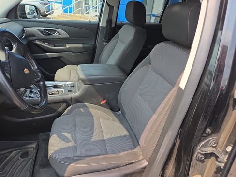 Used 2019 Chevrolet Traverse LT AWD/4WD image 9