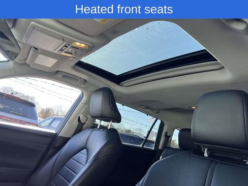 Used 2023 Toyota Highlander XLE image 16