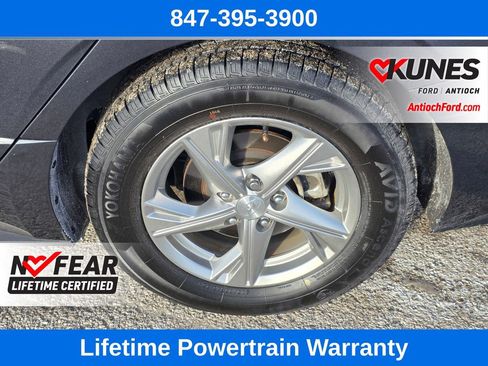 Used 2022 Hyundai Sonata SE w/ Preferred Accessory Package image 11