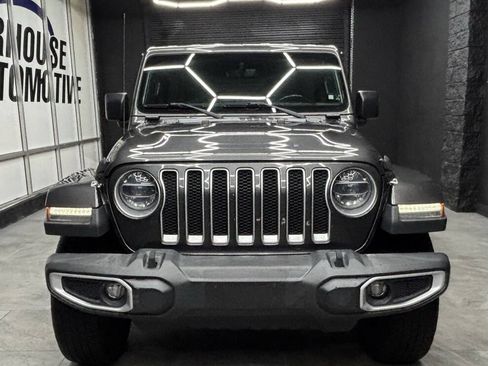 Used 2019 Jeep Wrangler Unlimited Sahara AWD/4WD image 14