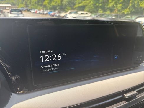 Used 2025 Hyundai Palisade SEL FWD image 17