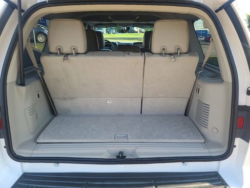 Used 2015 Lincoln Navigator 4WD image 14