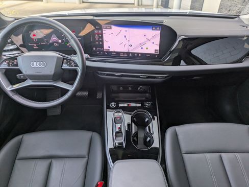 Used 2025 Audi A5 2.0T Premium Plus w/ Premium Plus image 22