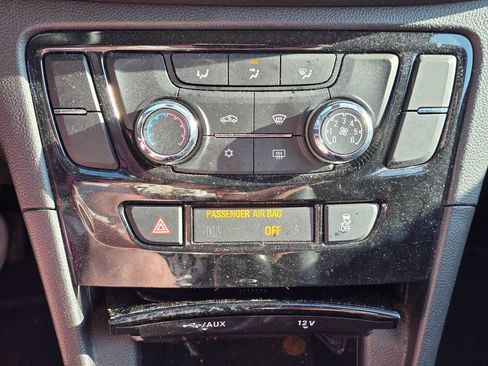 Used 2021 Buick Encore Preferred w/ Safety Package image 17