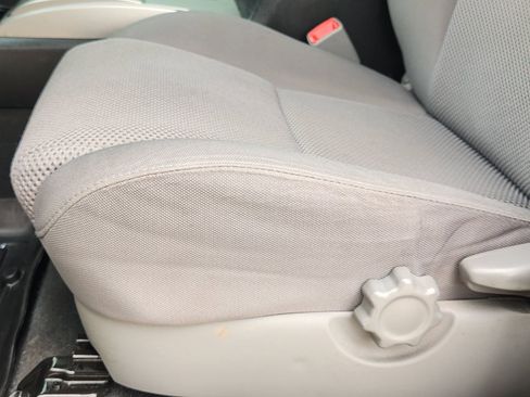 Used 2015 Toyota Tacoma 4x4 Access Cab V6 w/ TRD Off-Road Package image 26