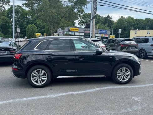 Certified 2023 Audi Q5 2.0T Premium w/ Convenience Package AWD/4WD image 4