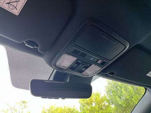Used 2023 Honda Passport Elite image 13