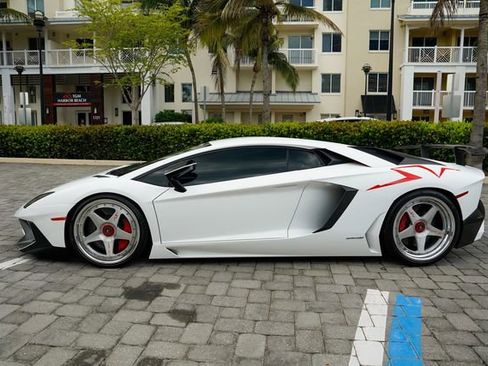 Used 2016 Lamborghini Aventador LP 750-4 Superveloce AWD/4WD image 15