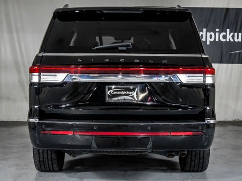 Used 2022 Lincoln Navigator Black Label image 9
