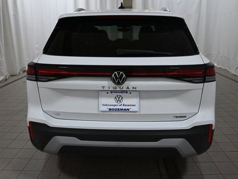 New 2026 Volkswagen Tiguan SE AWD/4WD image 11