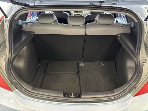 Used 2012 Hyundai Accent GS image 13