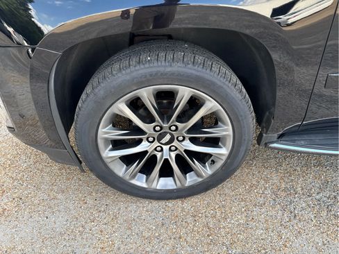 Used 2020 Cadillac Escalade Luxury w/ Escalade Sport Edition AWD/4WD image 12