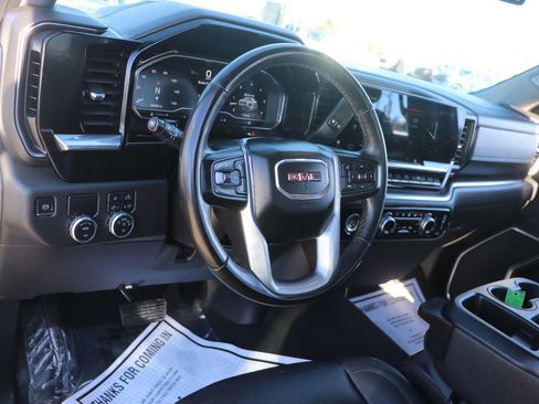 Used 2024 GMC Sierra 1500 SLT image 15
