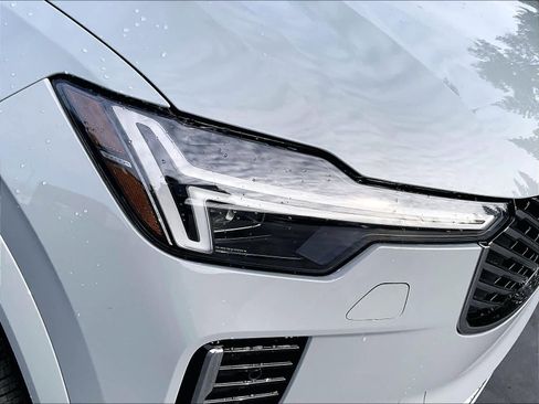 New 2026 Volvo XC90 T8 Ultra w/ Protection Package Premier image 33