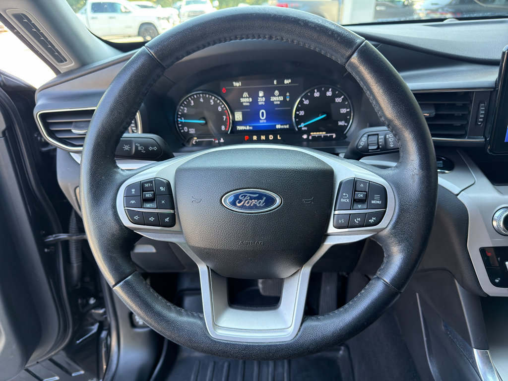 Used 2023 Ford Explorer XLT w/ Equipment Group 202A RWD image 13