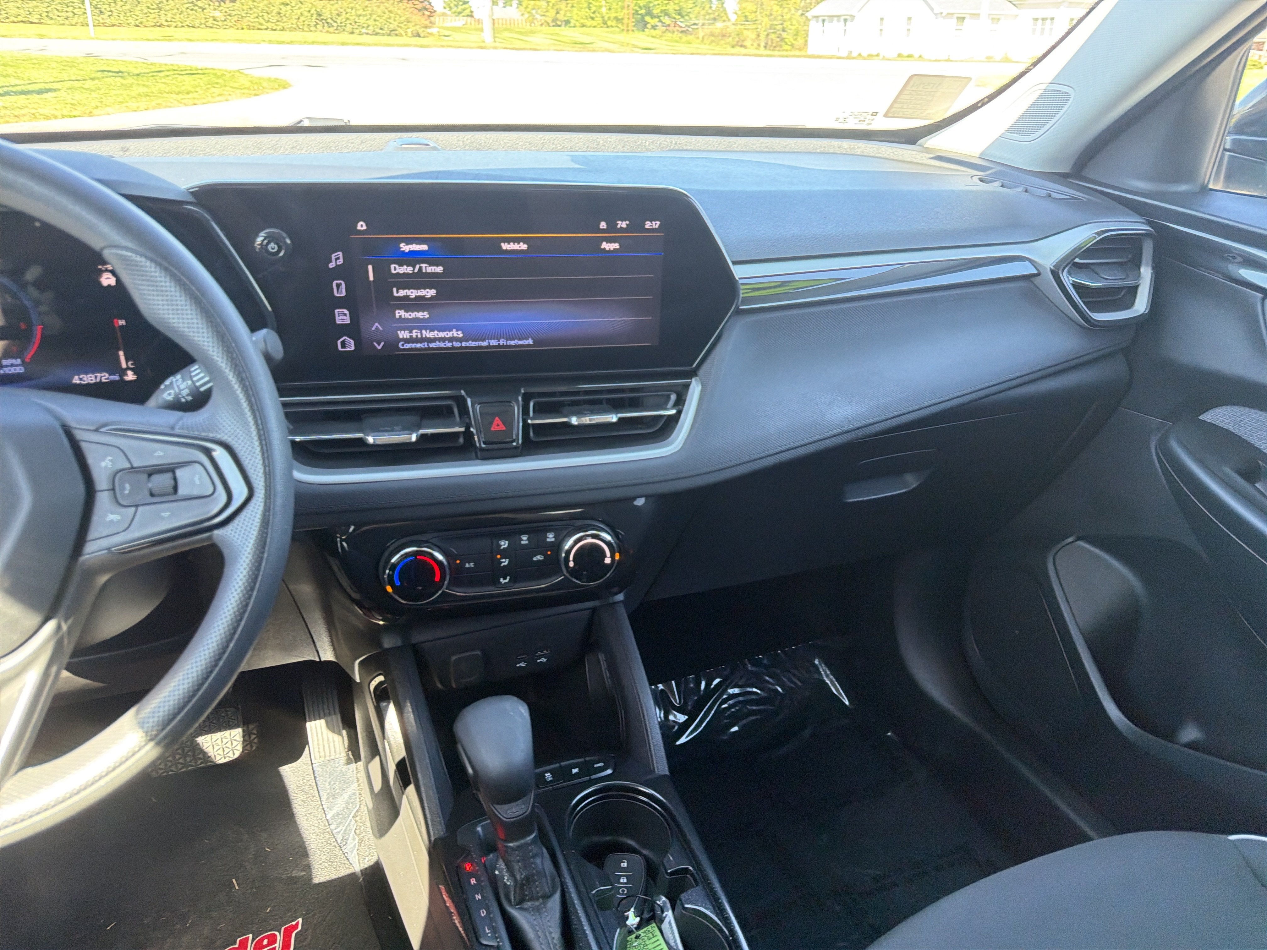 Used 2025 Chevrolet TrailBlazer LT AWD/4WD image 22