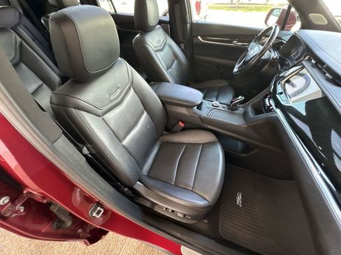 Certified 2020 Cadillac XT6 Premium Luxury FWD image 29