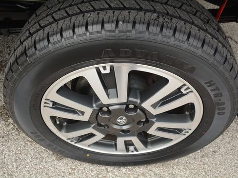 Used 2019 Toyota Tundra SR5 w/ TRD Sport Package AWD/4WD image 21