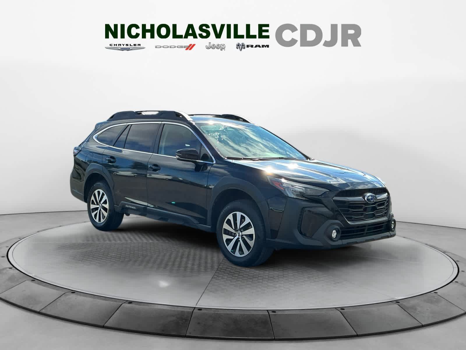 Used 2023 Subaru Outback Premium AWD/4WD image 7
