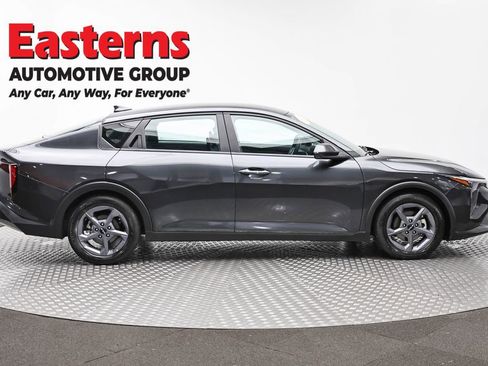 Used 2025 Kia K4 FWD image 4