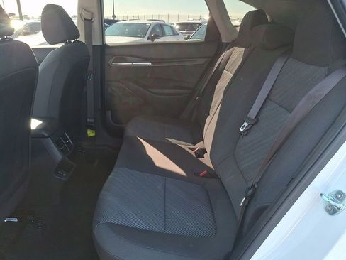 Certified 2025 Kia Seltos LX image 10