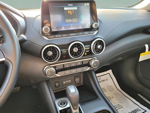 New 2025 Nissan Sentra SV image 10