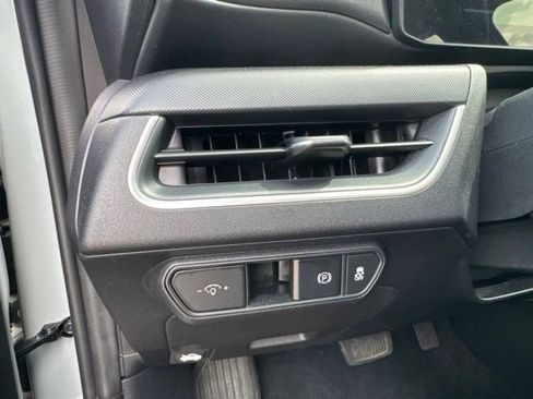 Used 2025 Kia K4 FWD image 37