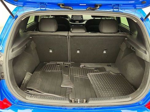 Used 2018 Hyundai Elantra GT image 21