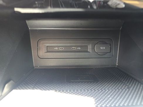 Used 2023 Volkswagen Atlas Cross Sport SEL Premium R-Line AWD/4WD image 29