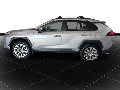 Used 2025 Toyota RAV4 XLE Premium w/ Weather Package AWD/4WD image 2