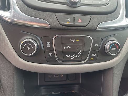 Used 2023 Chevrolet Equinox LS w/ LS Convenience Package image 14