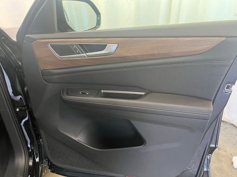 New 2026 Volkswagen Atlas SE image 11